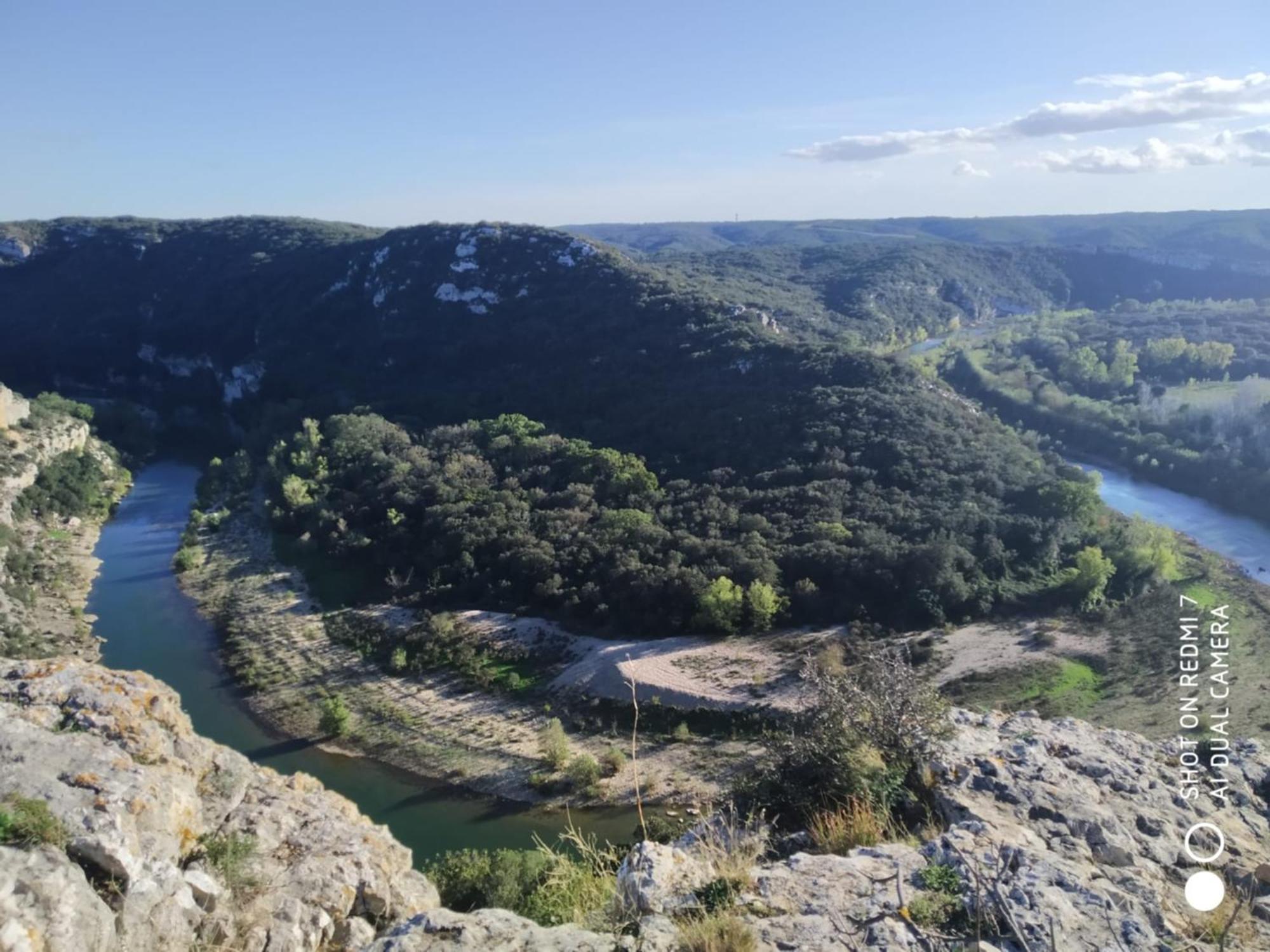 Proche Uzes Petit Gite Avec Grande Cuisine D'Ete Et Piscine Saint-Siffret Exteriör bild